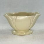 Vintage Dartmouth Devon Pottery Cream Mantel Vase / Planter - 93C