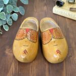 Vintage Dutch Wooden Shoes Houwer Girls UK 3 Handpainted Clogs Holland