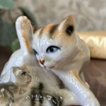 Vintage Cat & Kitten Figurine, Hand Painted Porcelain, Retro Animal Ornament, Cat Lover Gift