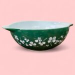 Vintage JAJ Pyrex Green Clover Leaf Cinderella Bowl, Large 1950s Mixing Bowl