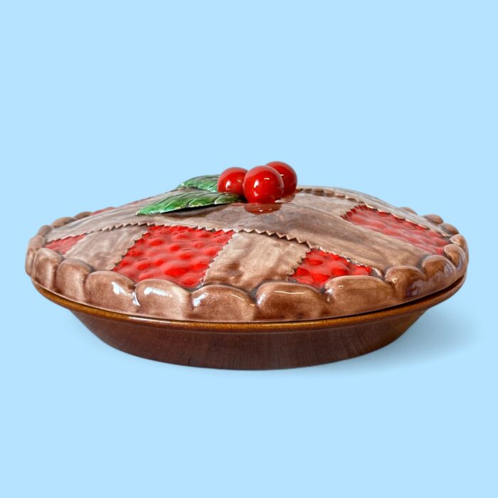 Vintage 60s Ceramic Cherry Pie Dish, Retro Pie Keeper with Lattice Lid