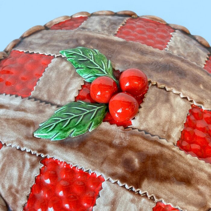 Vintage 60s Ceramic Cherry Pie Dish, Retro Pie Keeper with Lattice Lid